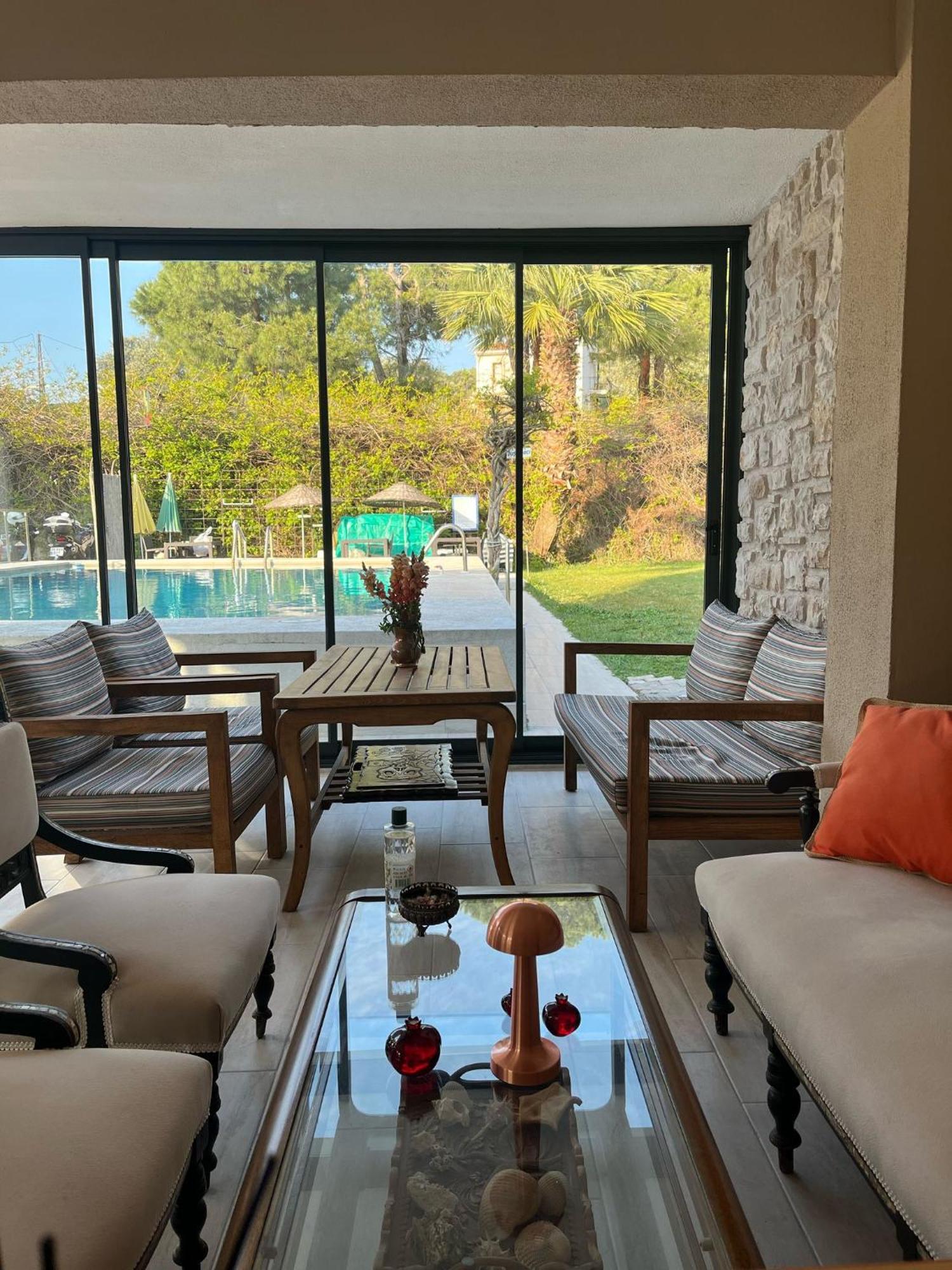Ilcayto Suites Foca Exterior photo